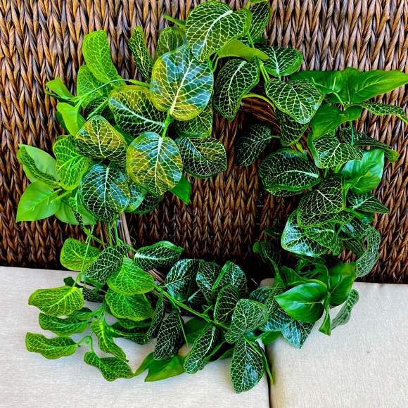 Green Wreath, 18” x 18” - Picture 2 of 3